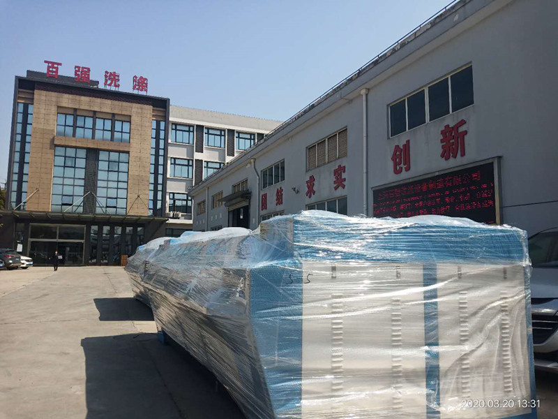 百強洗滌設備-洗脫機，烘干機，燙平機發貨四川