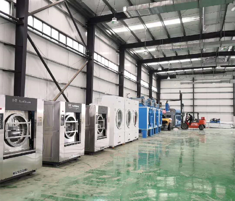 工業(yè)洗衣機(jī)100公斤價格多少？按種類報(bào)價更準(zhǔn)確